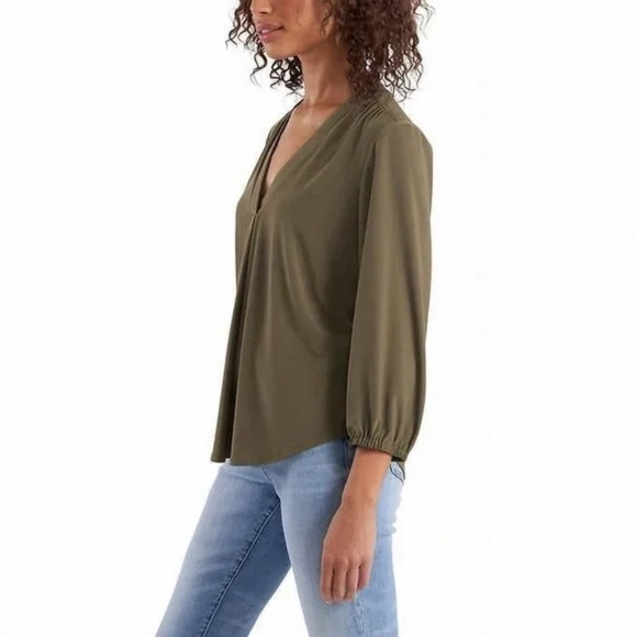Two by Vince Camuto | Army Olive Green V-Neck Blouse Top, XXL - Picture 5 of 8